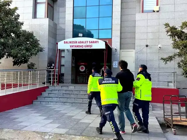 Balıkesir'de FETÖ Operasyonu: Tutuklama