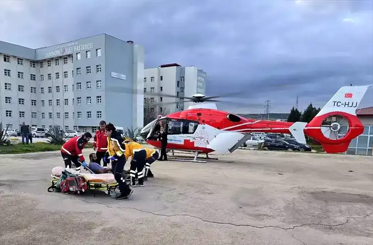 Helikopterle Kalp Krizi Tedavisi: 37 Yaşındaki Hasta Balıkesir'de Kurtarıldı